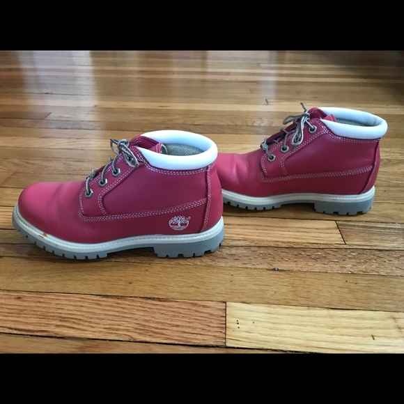 Boots - Picture 3 of 7